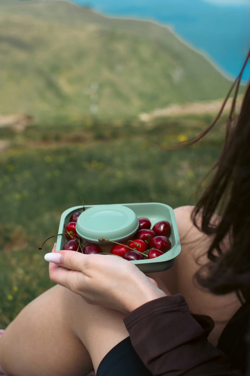 Best Snacks on the Go in 2026: Healthy & Portable Options